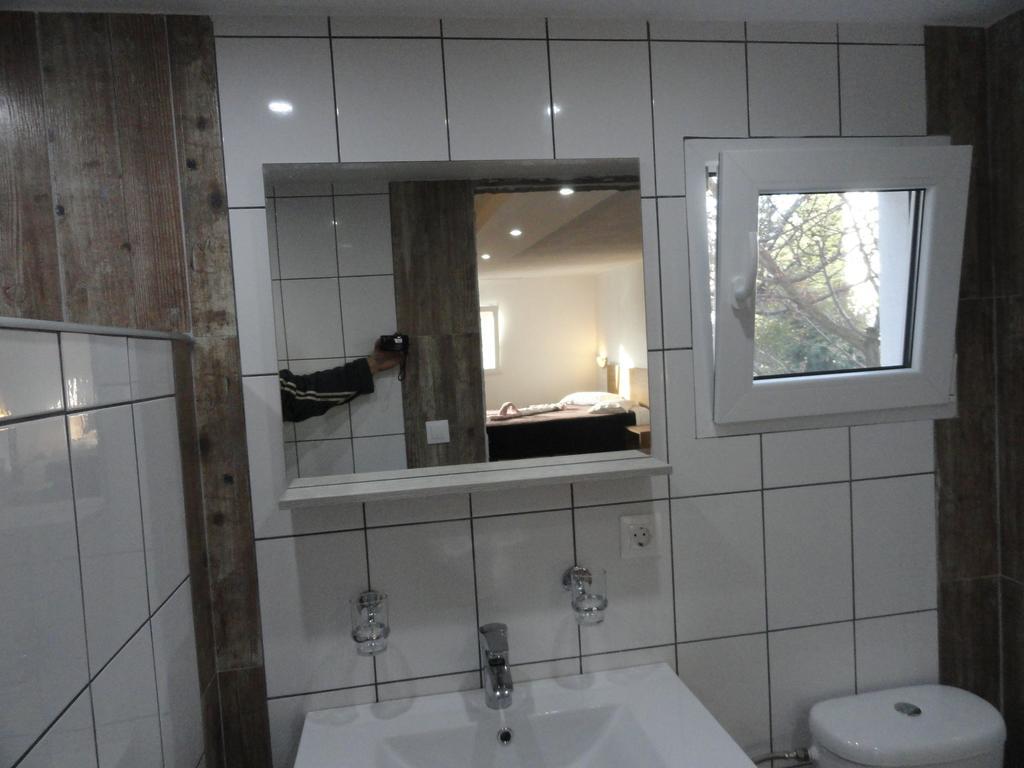 Delfini House Apartment Asproválta Luaran gambar