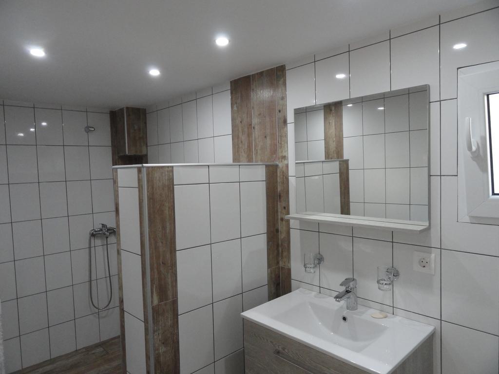 Delfini House Apartment Asproválta Luaran gambar